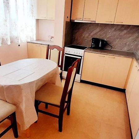Soc Apartment Close To The Center بورغاس المظهر الخارجي الصورة